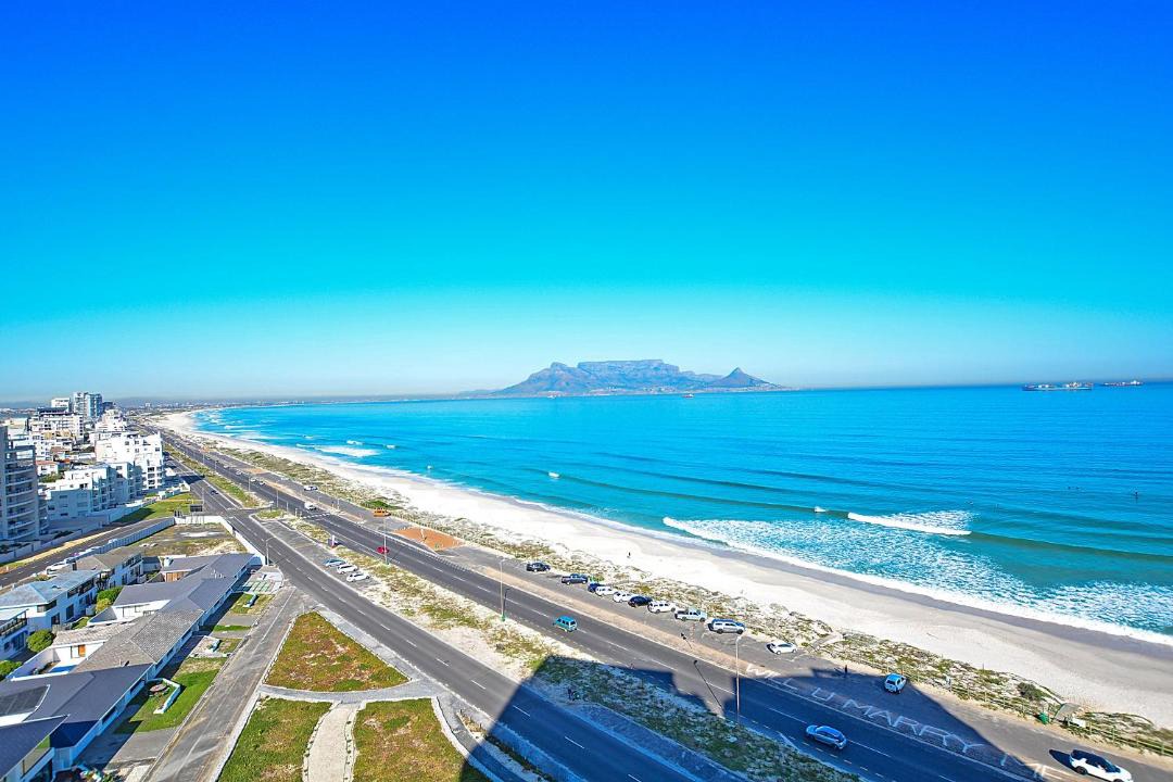 Photo of Others in Bloubergstrand