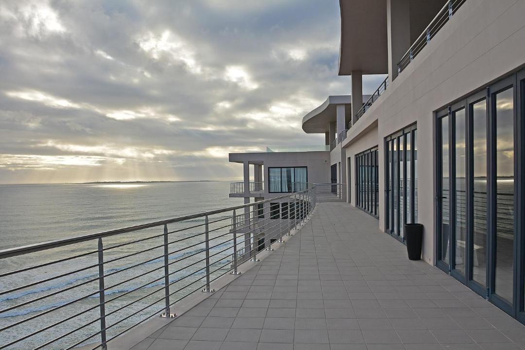 Photo of Others in Bloubergstrand