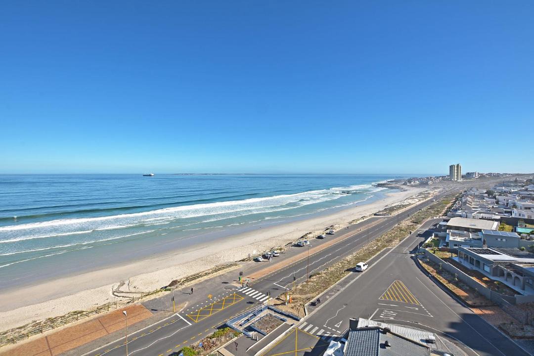 Photo of Others in Bloubergstrand