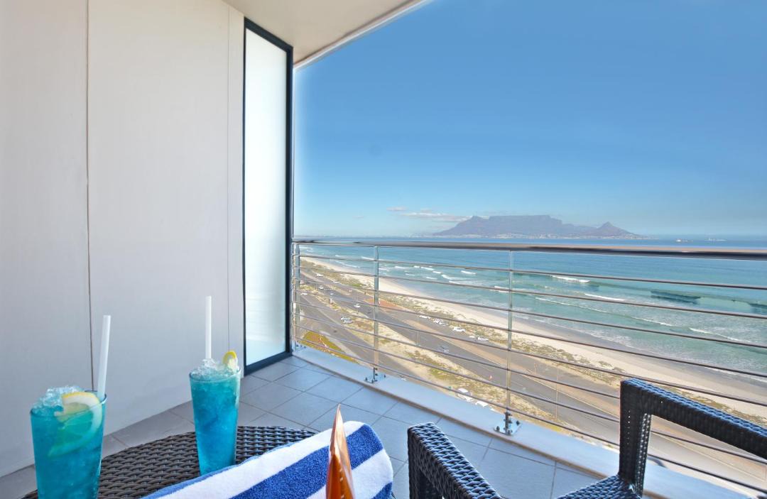 Photo of Others in Bloubergstrand