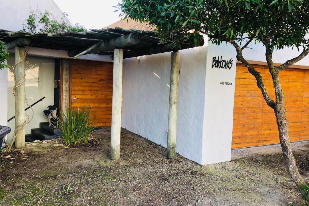 Photo of Others in Paternoster