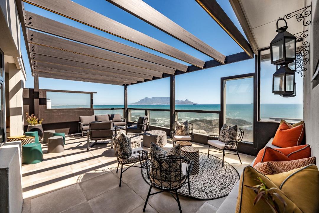 Photo of Others in Bloubergstrand