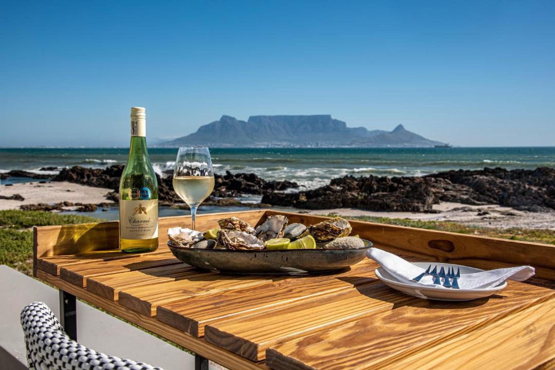 Photo of Others in Bloubergstrand