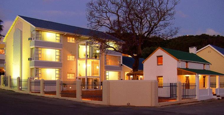 Photo of Buildings in Knysna Central