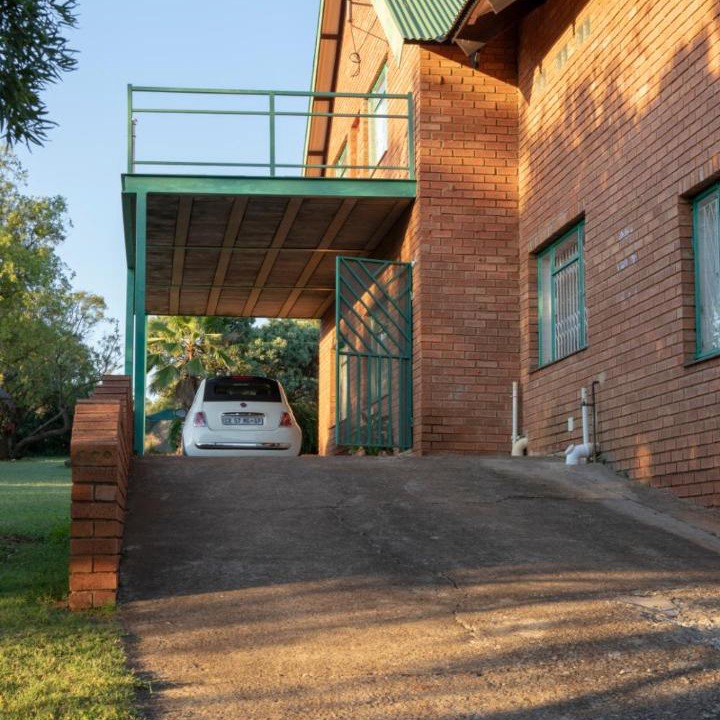 Photo of Others in Magaliesberg
