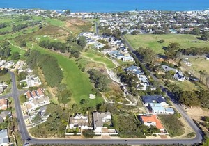 Hermanus Lodge on The Green in Hermanus
