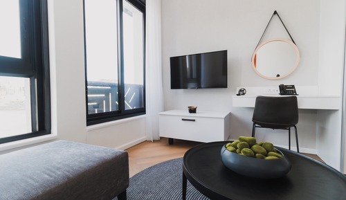 Studio (Apartment)