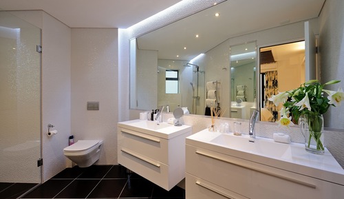 Luxury Seascape Suite