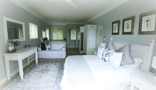 Honeymoon Room (Sea Facing Suite -Honeymoon)