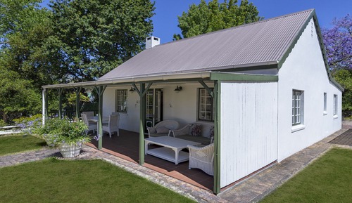 Classic Cottage, Garden View