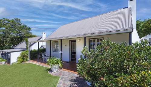 Classic Cottage, Lagoon View