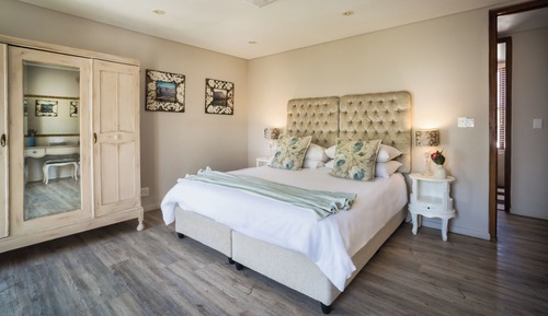 Family Room, Mountain View