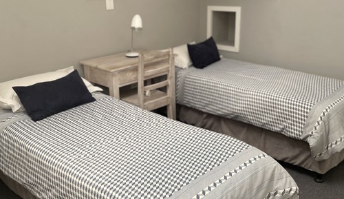 Comfort Apartment, 3 Bedrooms, Mountain View, Annex Building