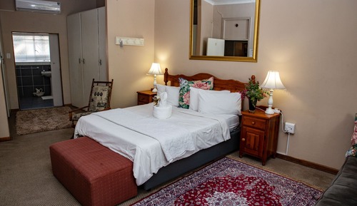 Luxury Double Room (Downstairs)