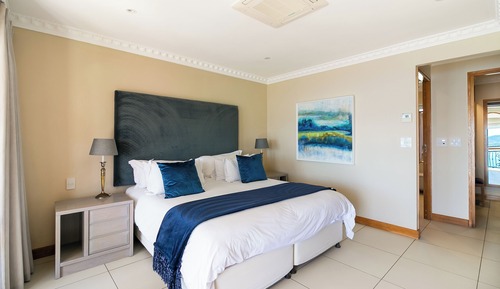 Executive Penthouse, 1 King Bed, Lagoon View