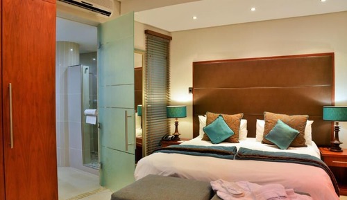 Deluxe Suite, Multiple Beds