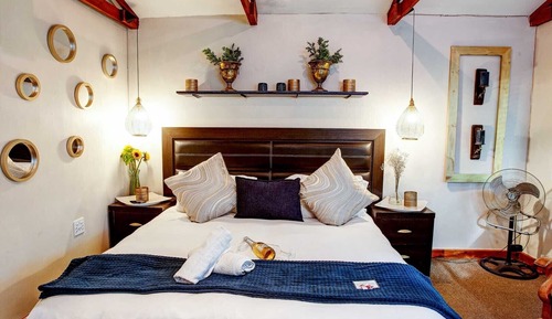 Honeymoon Room