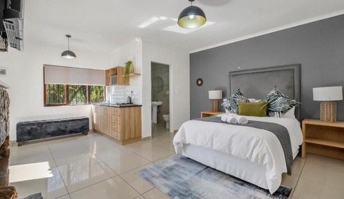 Deluxe Double Room, Garden View