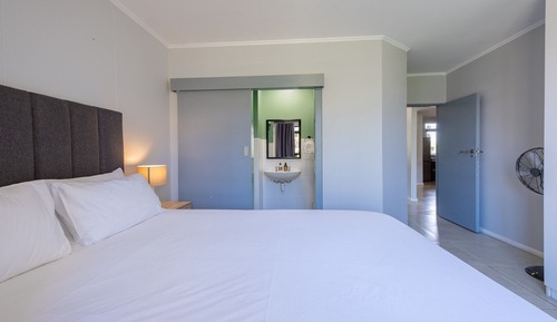 Comfort Apartment, Balcony, Canal View