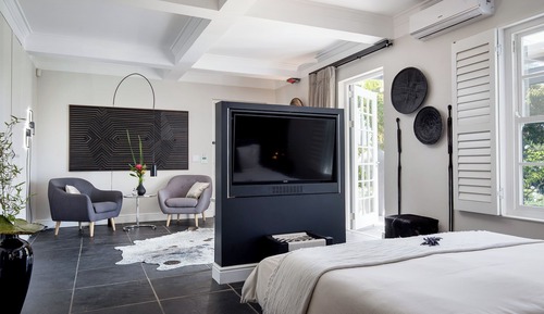 Luxury Suite, Garden View