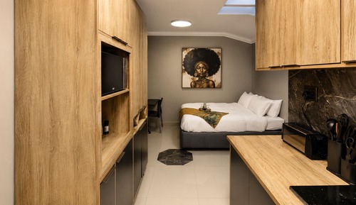 Family Room, 1 Bedroom, Courtyard View