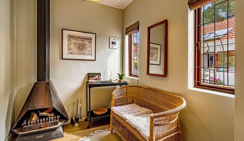 Deluxe Cottage, 2 Bedrooms, Kitchen, Pool View