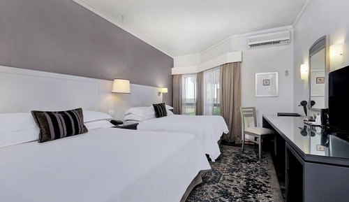 Deluxe Room, 2 Queen Beds