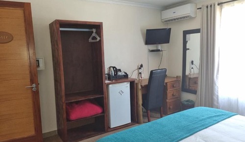 Double or Twin Room, Garden View