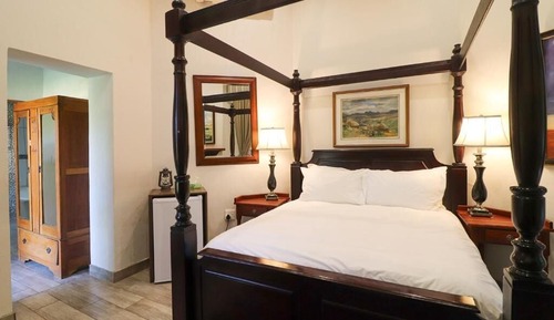 Deluxe Suite, Balcony, Pool View