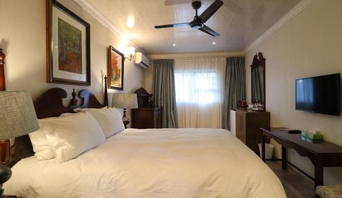Deluxe Double Room, Patio, Garden View