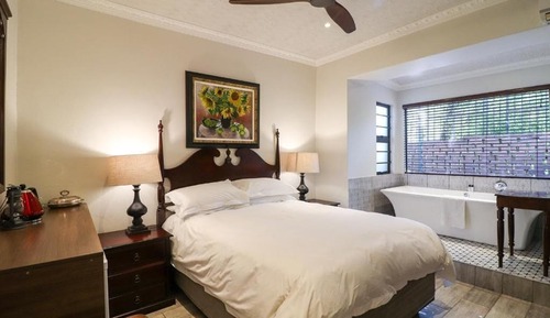 Deluxe Double Room, Patio, Garden View