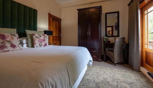 Family Suite, Patio, Garden View