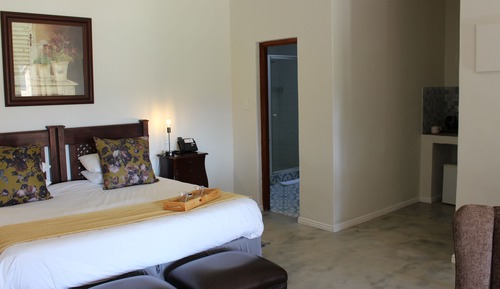 Country Room 5