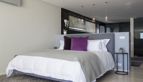 Luxury Suite (The Sun Lovers)
