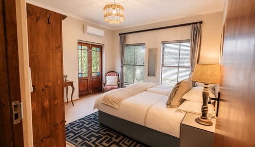 Deluxe Suite, Garden View