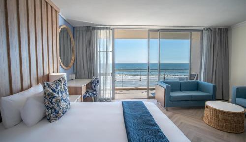 Full Sea Facing King or Twin Room