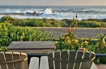 Three-Bedroom House - Sea Front