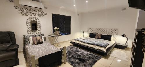 Superior King Suite