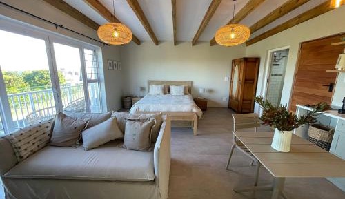 Studio Apartment with Sea View