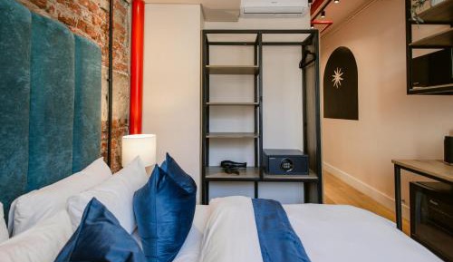 Standard Double Suite