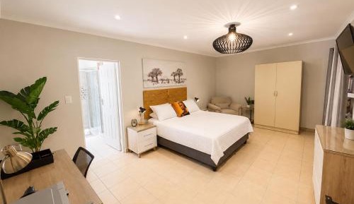 Queen Room