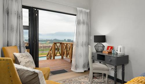 Family Room with Mountain View