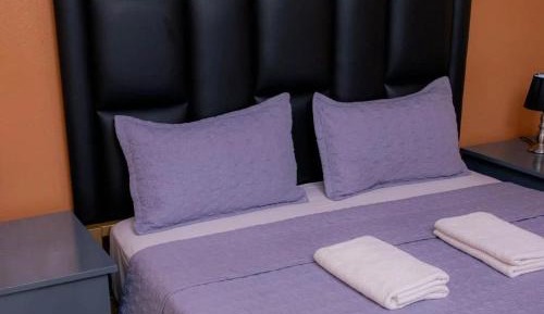 Premium Queen Room
