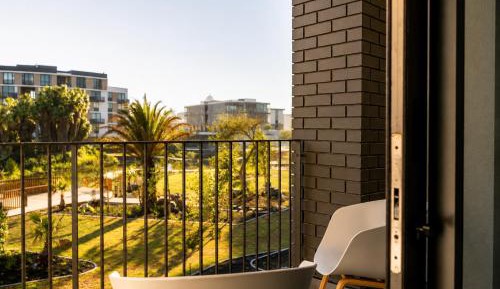 Deluxe One-Bedroom Apartment with Garden View