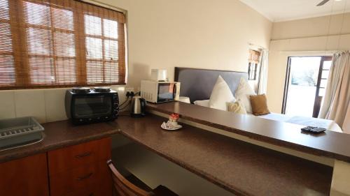 Budget Room with Kitchen