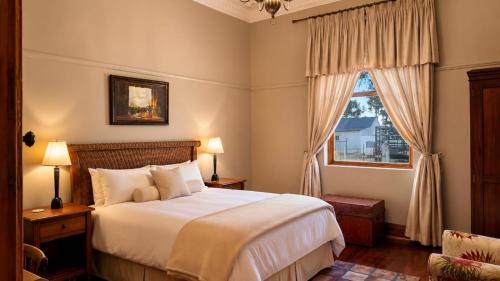 Deluxe Queen Room