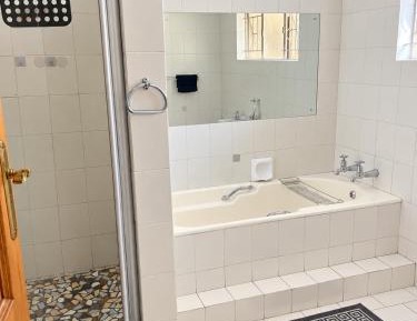Double Room with Shared Bathroom