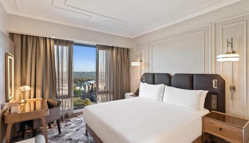 Superior Signature Room 1 King Bed Non Smoking