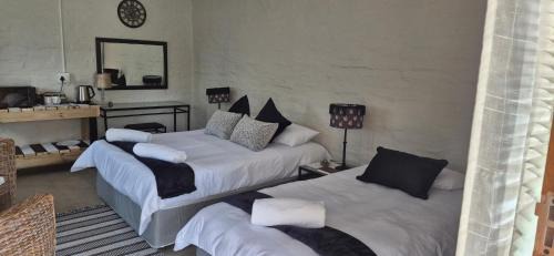 Room #1714909403