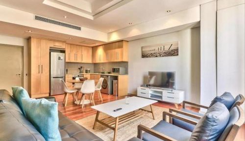 Apartment with City View